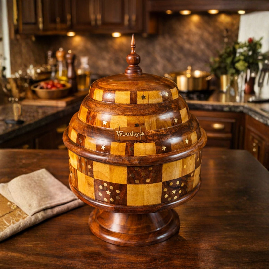 Wooden Buffet Hotpot – Shesham Wood with Brass Work & Tukri Style | 12 Inches