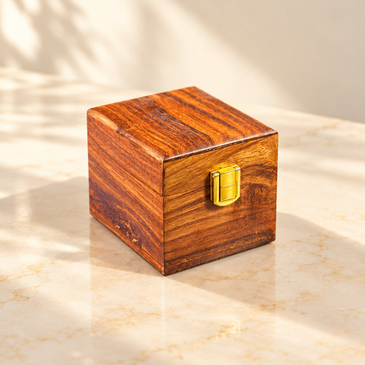 Classic Sheesham Wood Watch Box – Single Slot with Solid Lid